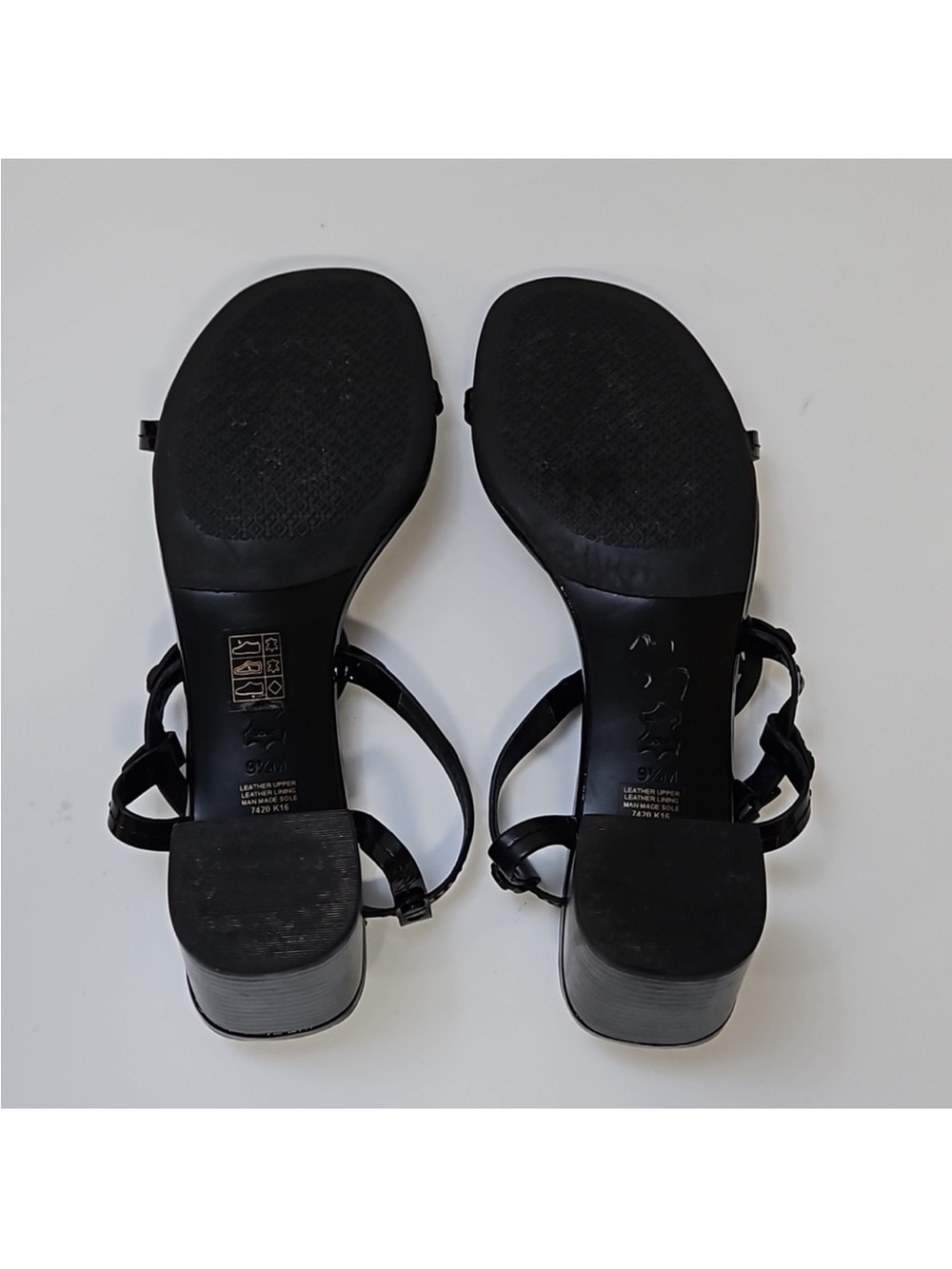 Tory Burch Miller black T-strap block heel sandals women's size 9.5 NEW - Picture 8 of 10